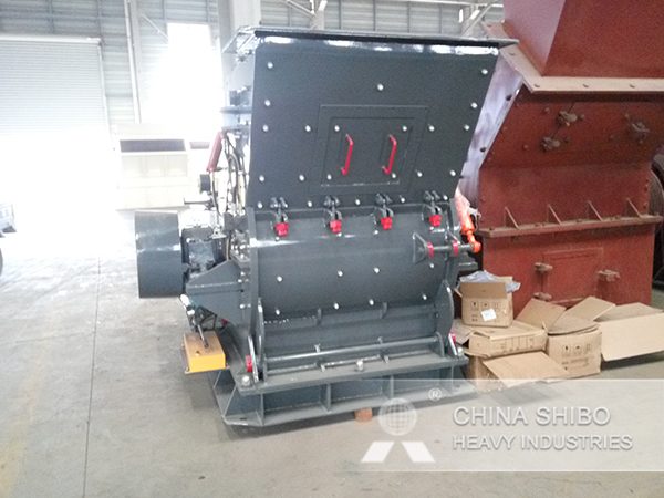 German Type Coarse Powder Crusher