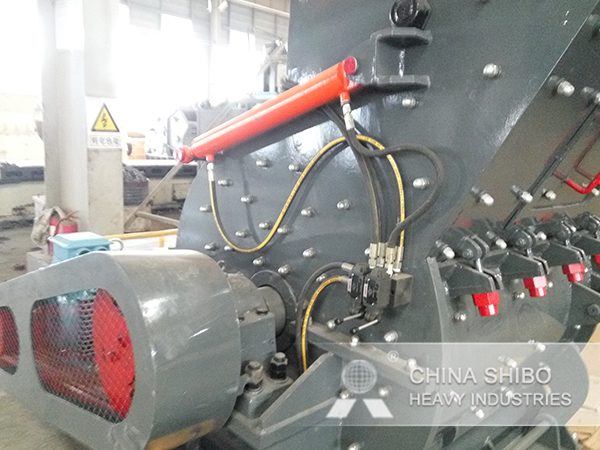 German Type Coarse Powder Crusher